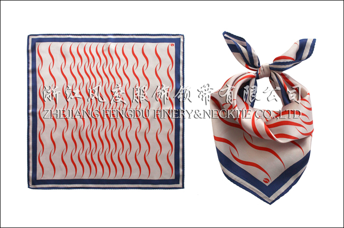 6189317_無錫地鐵真絲小方巾-3.jpeg