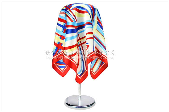 蘇州軌道 真絲小方巾 規格：53x53cm