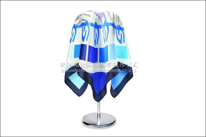 蘇州軌道 真絲小方巾 規格：53x53cm