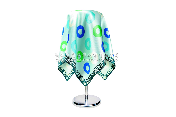 國(guó)家電網(wǎng) 真絲小方巾 規(guī)格：53x53cm