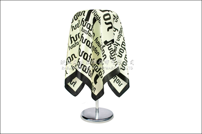 華峰集團 真絲小方巾 規格：53x53cm