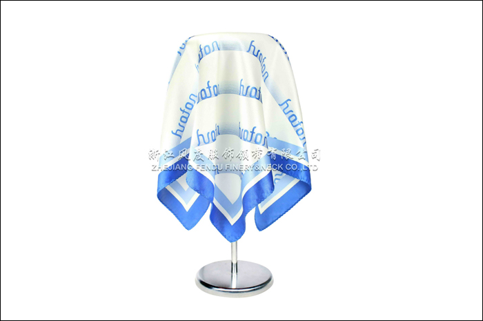 華峰集團 真絲小方巾 規格：53x53cm