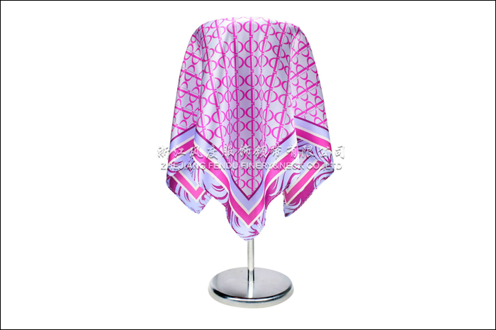 中國圖書進出口上海公司 真絲小方巾 規格：53x53cm