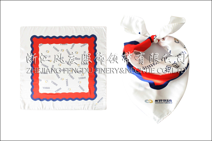 友好集團 仿絲中方巾 規格：60x60cm